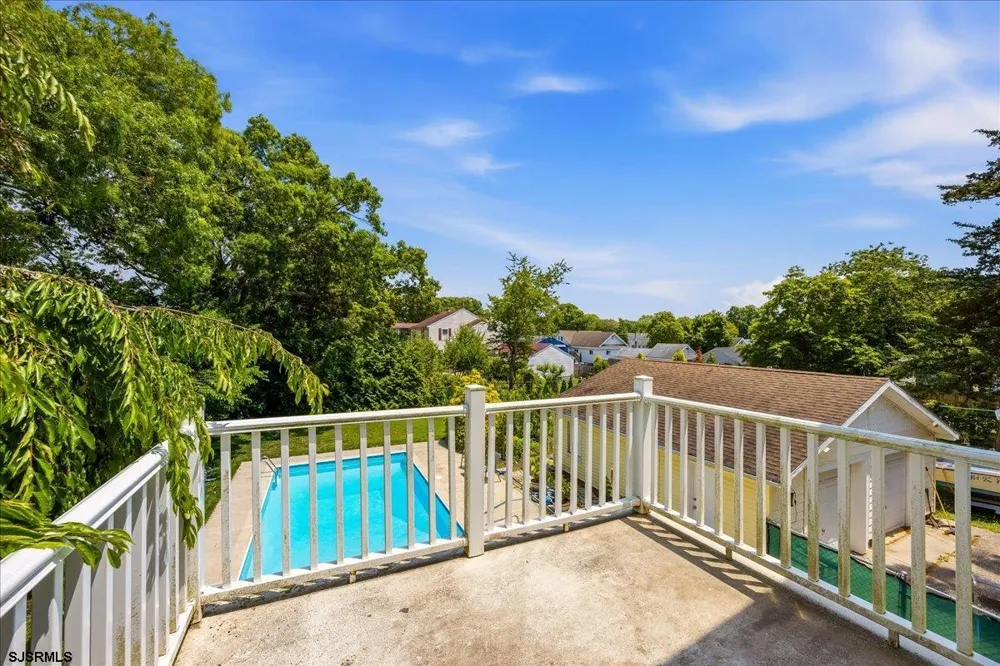169 W Johnson Ave Somers Point, NJ 08244