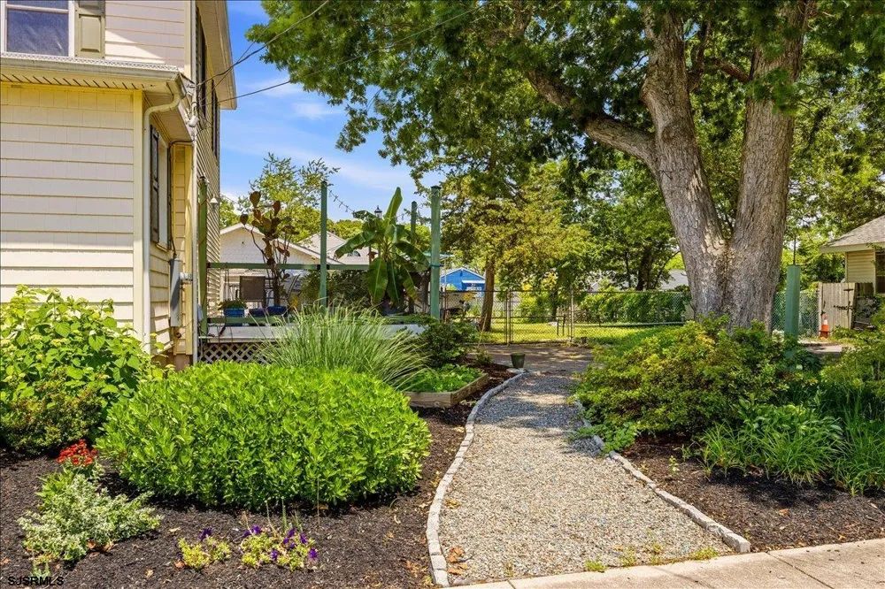 169 W Johnson Ave Somers Point, NJ 08244