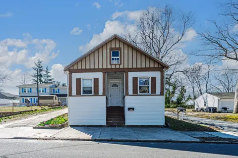 157 E Wyoming Ave