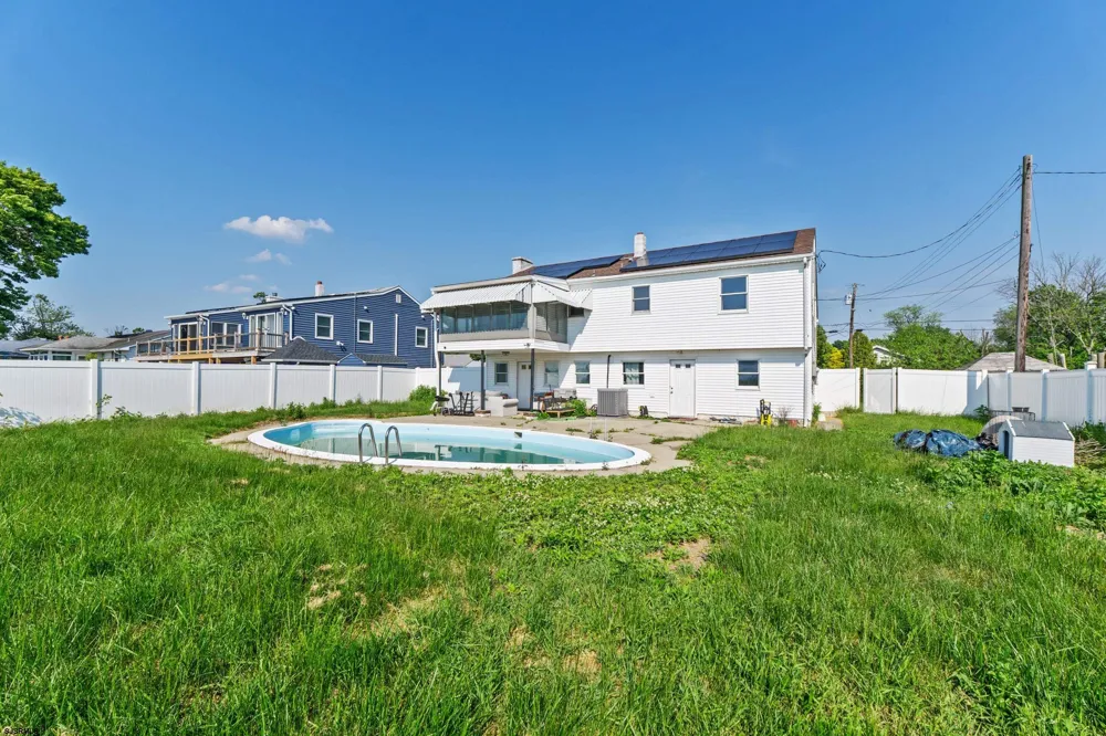 49 Delaware Penns Groveugh, NJ 08069