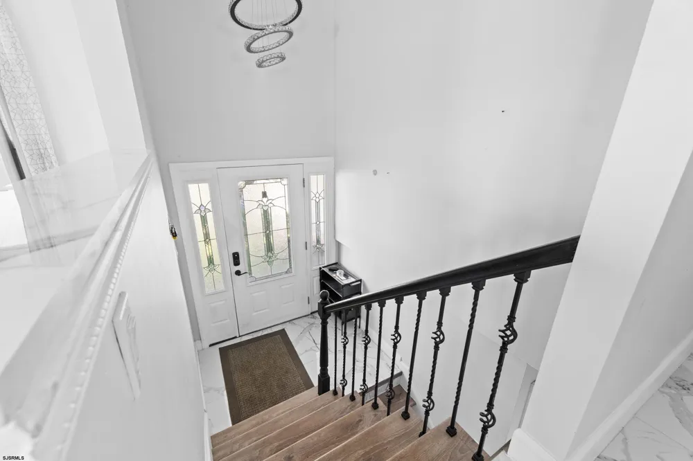 49 Delaware Penns Groveugh, NJ 08069