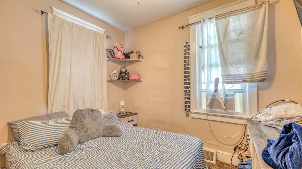 109 E Cedar Ave Somers Point, NJ 08244