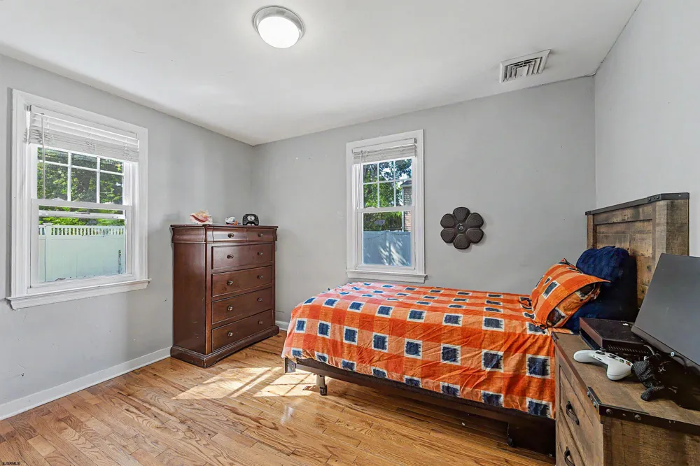 214 Davis Ave Linwood, NJ 08221