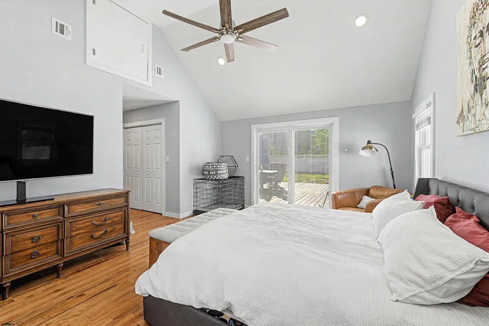 214 Davis Ave Linwood, NJ 08221