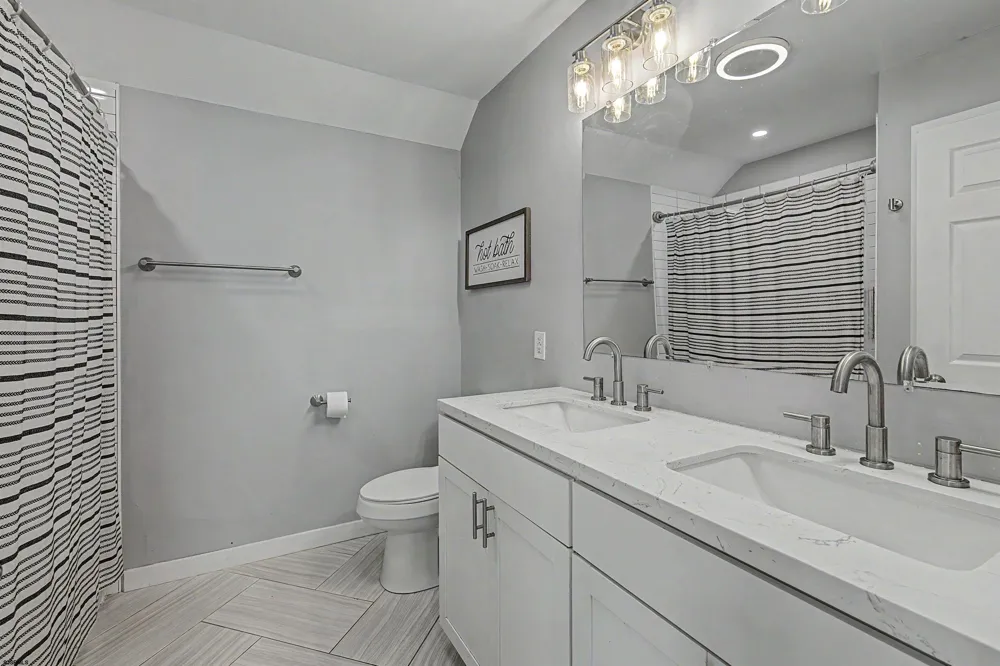 214 Davis Ave Linwood, NJ 08221