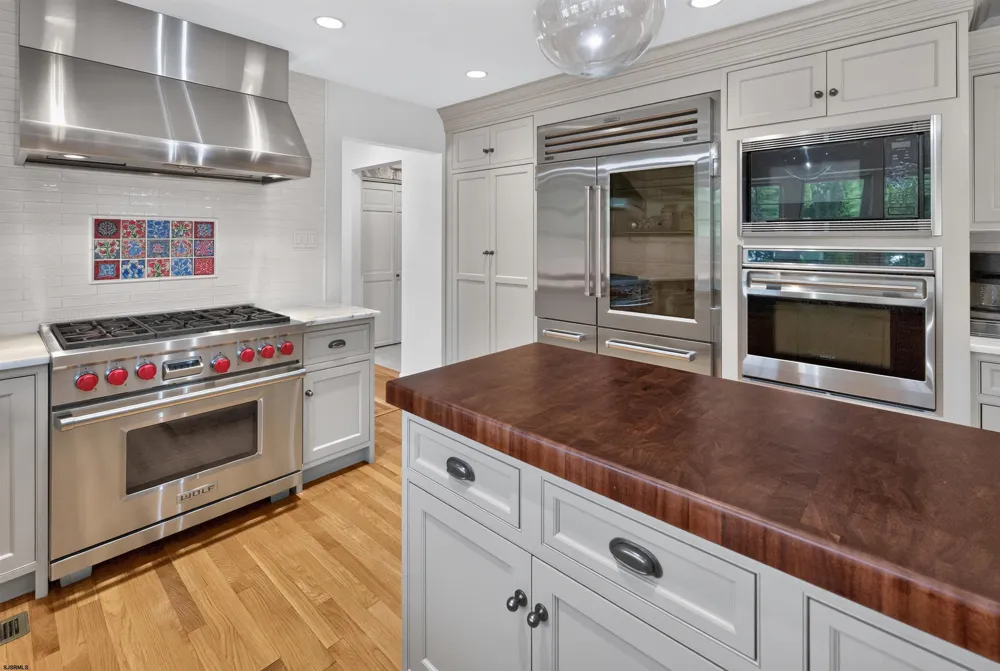130 E Essex Ave Linwood, NJ 08221