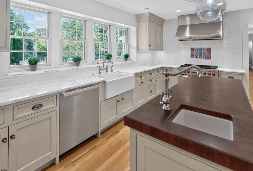 130 E Essex Ave Linwood, NJ 08221