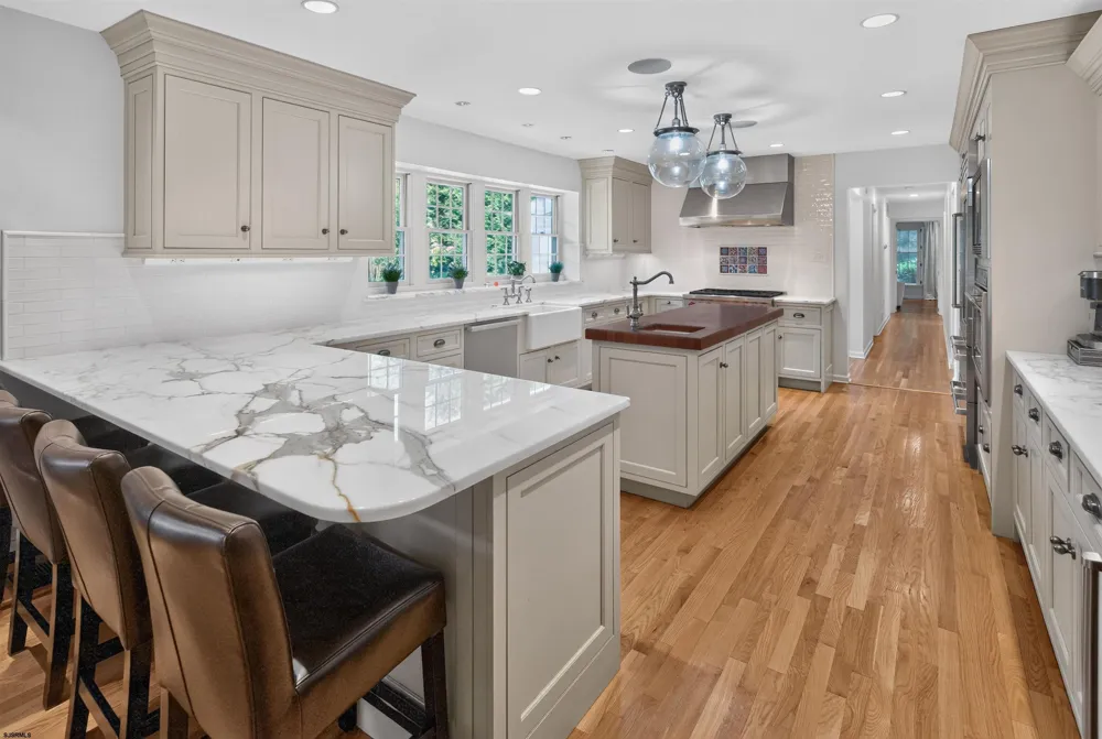 130 E Essex Ave Linwood, NJ 08221