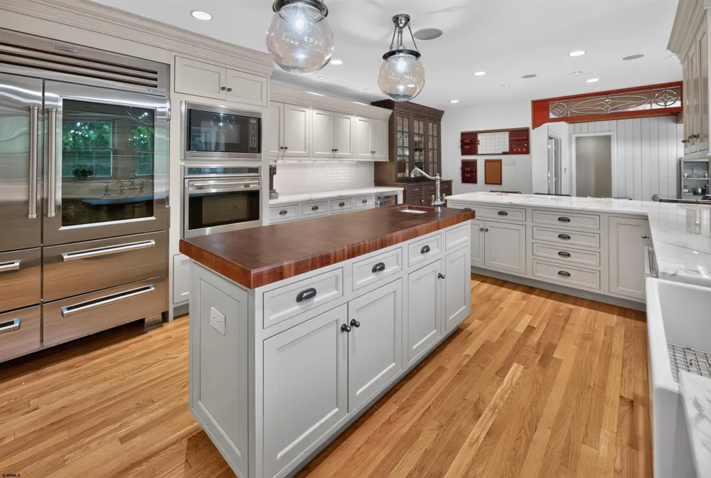 130 E Essex Ave Linwood, NJ 08221
