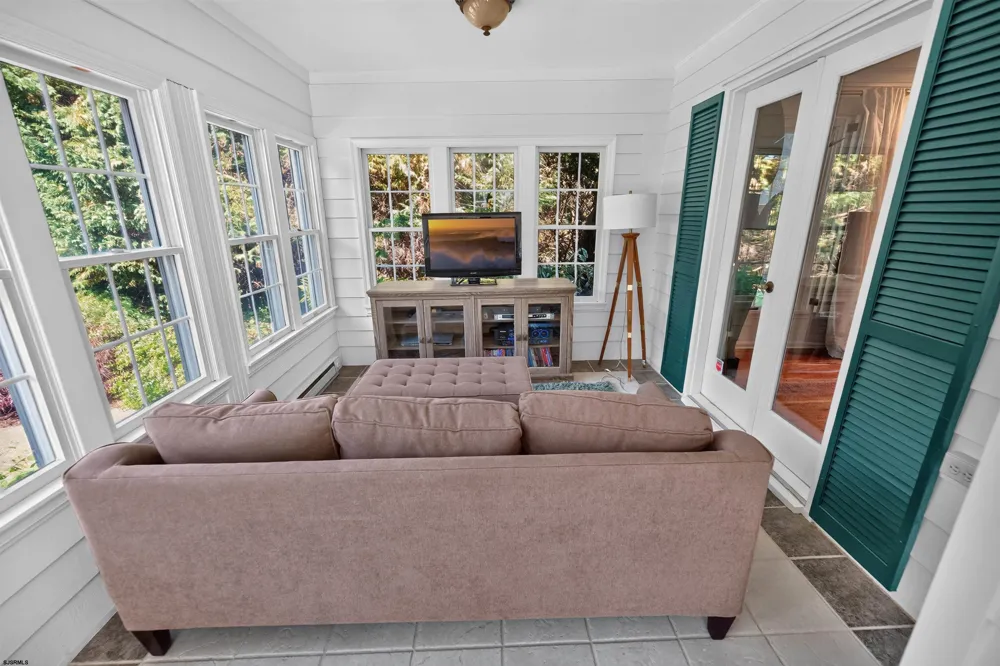 130 E Essex Ave Linwood, NJ 08221