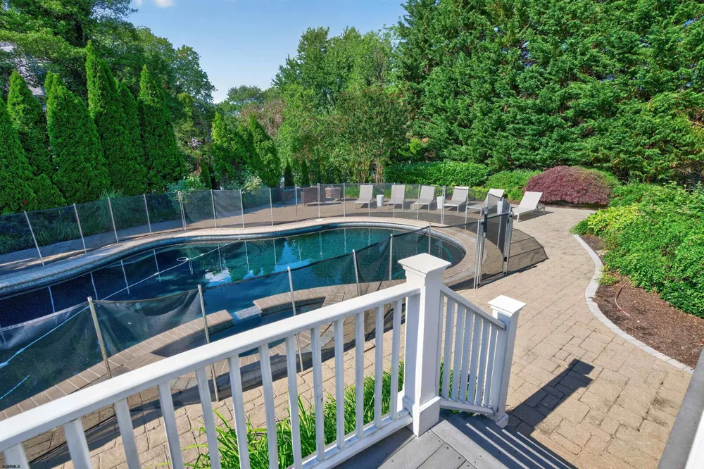 130 E Essex Ave Linwood, NJ 08221