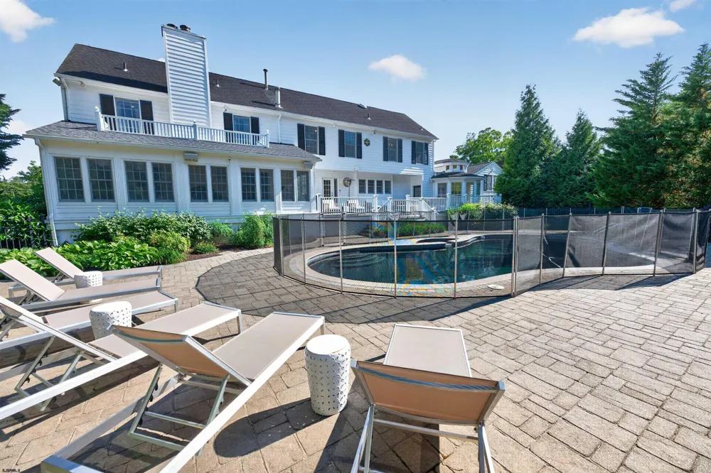 130 E Essex Ave Linwood, NJ 08221