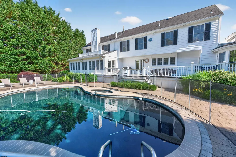 130 E Essex Ave Linwood, NJ 08221