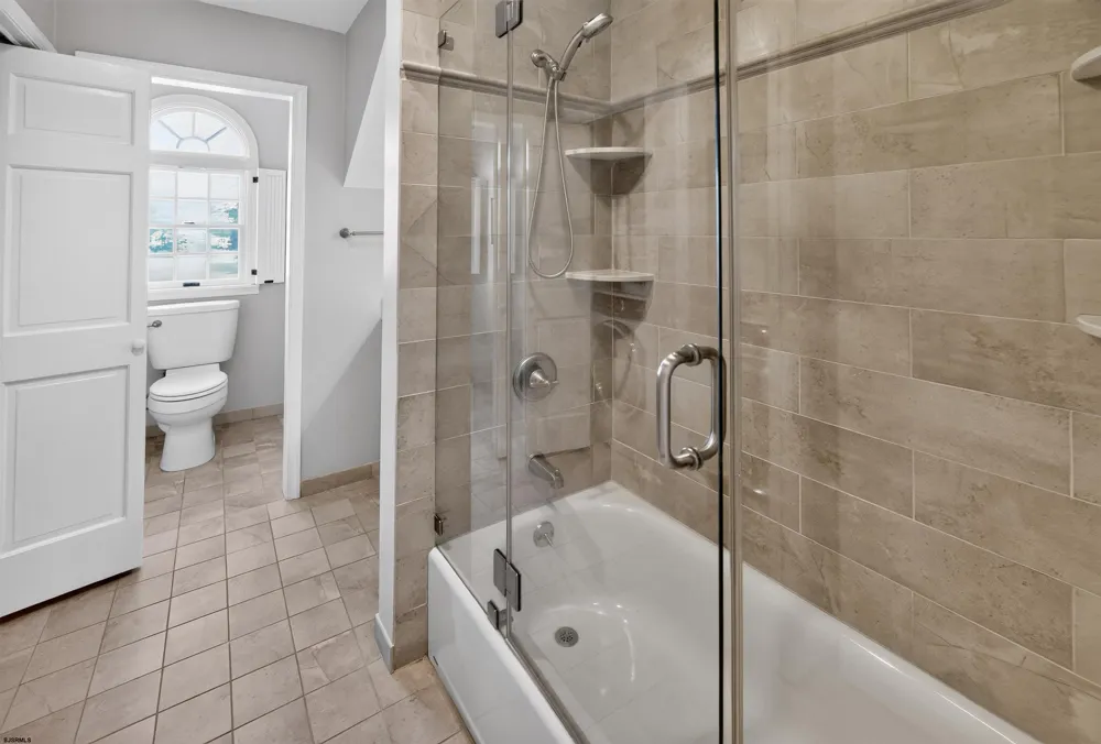 130 E Essex Ave Linwood, NJ 08221