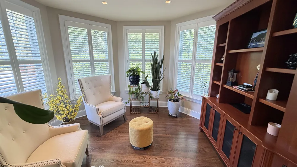 7 Casey Northfield, NJ 08225