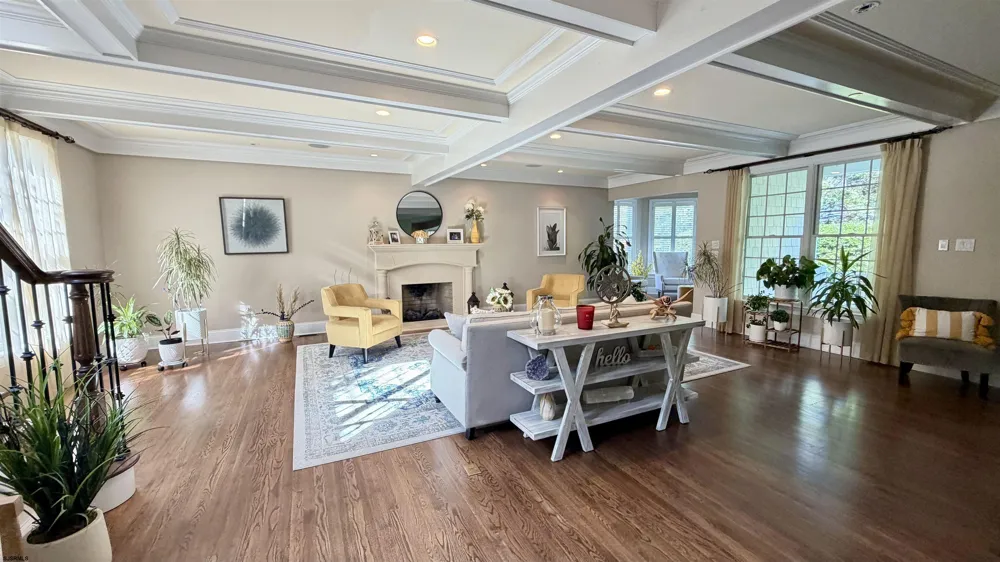 7 Casey Northfield, NJ 08225