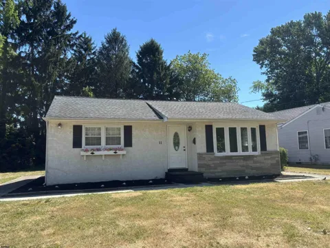 11 Oxford Dr