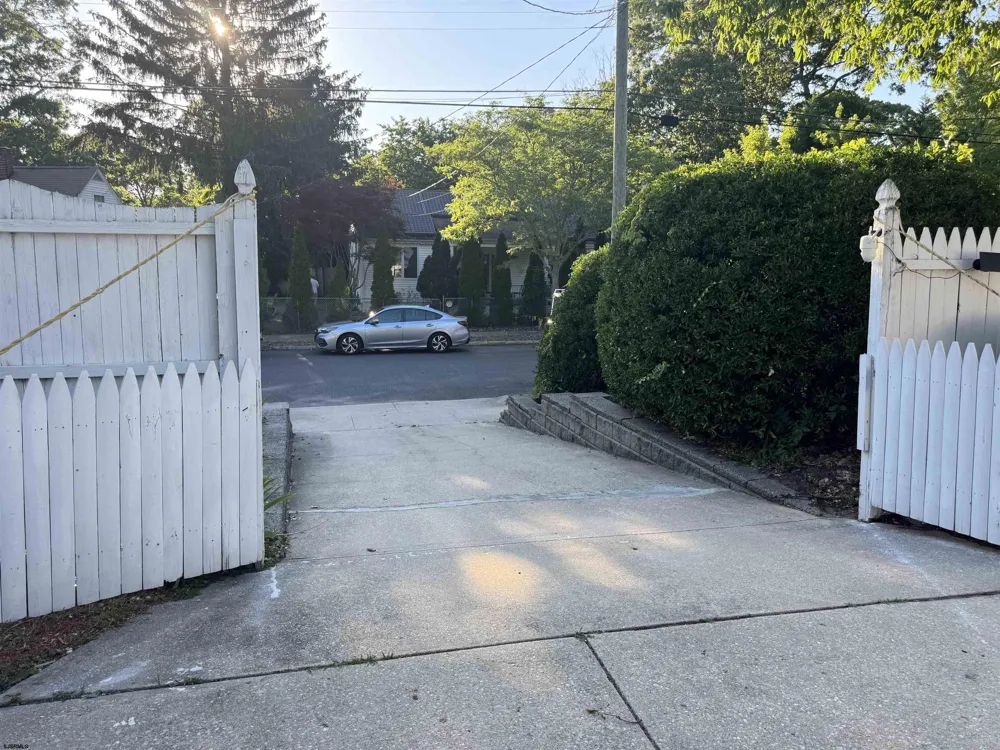 224 Huron Ave Absecon, NJ 08201
