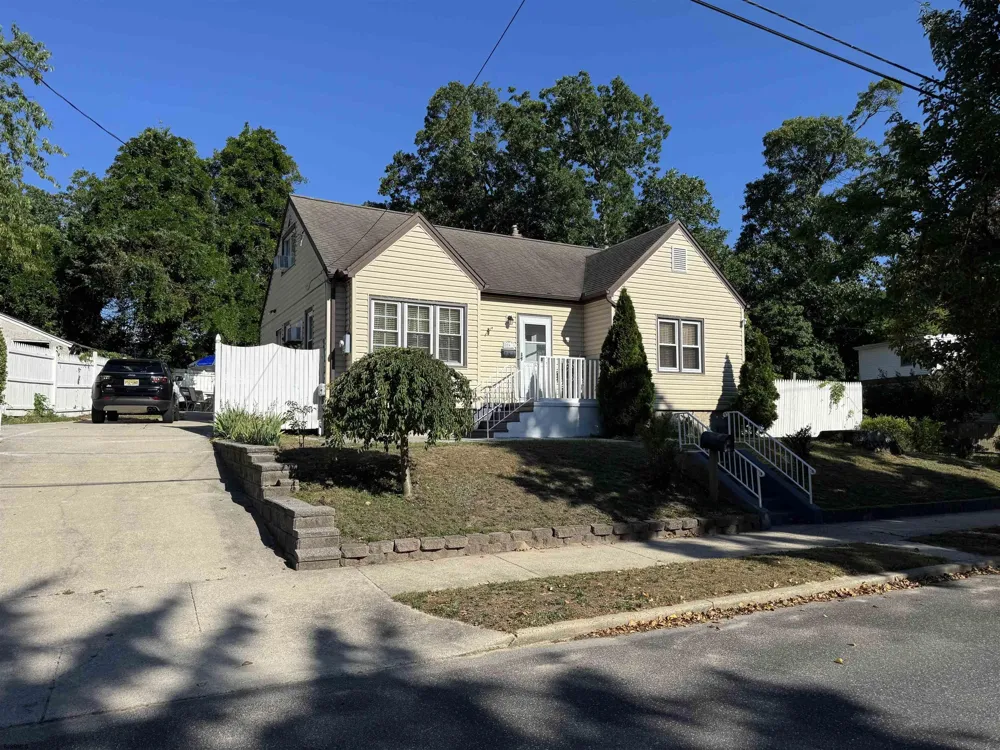 224 Huron Ave Absecon, NJ 08201