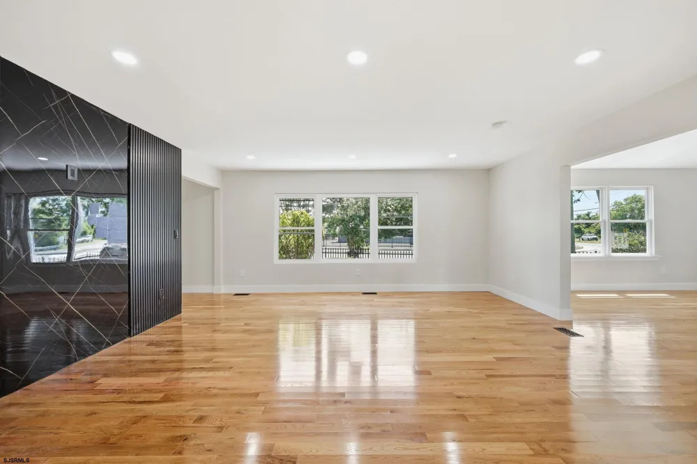 611 N LAFAYETTE Ave Ventnor Heights, NJ 08406