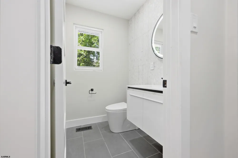 611 N LAFAYETTE Ave Ventnor Heights, NJ 08406