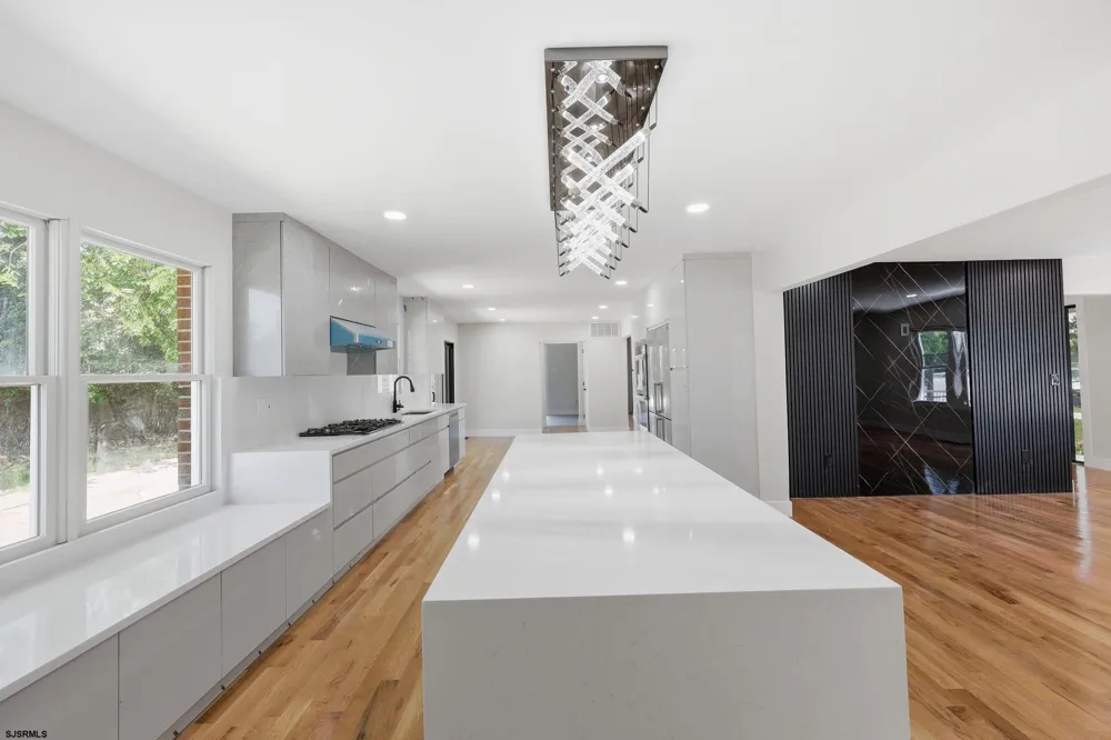 611 N LAFAYETTE Ave Ventnor Heights, NJ 08406
