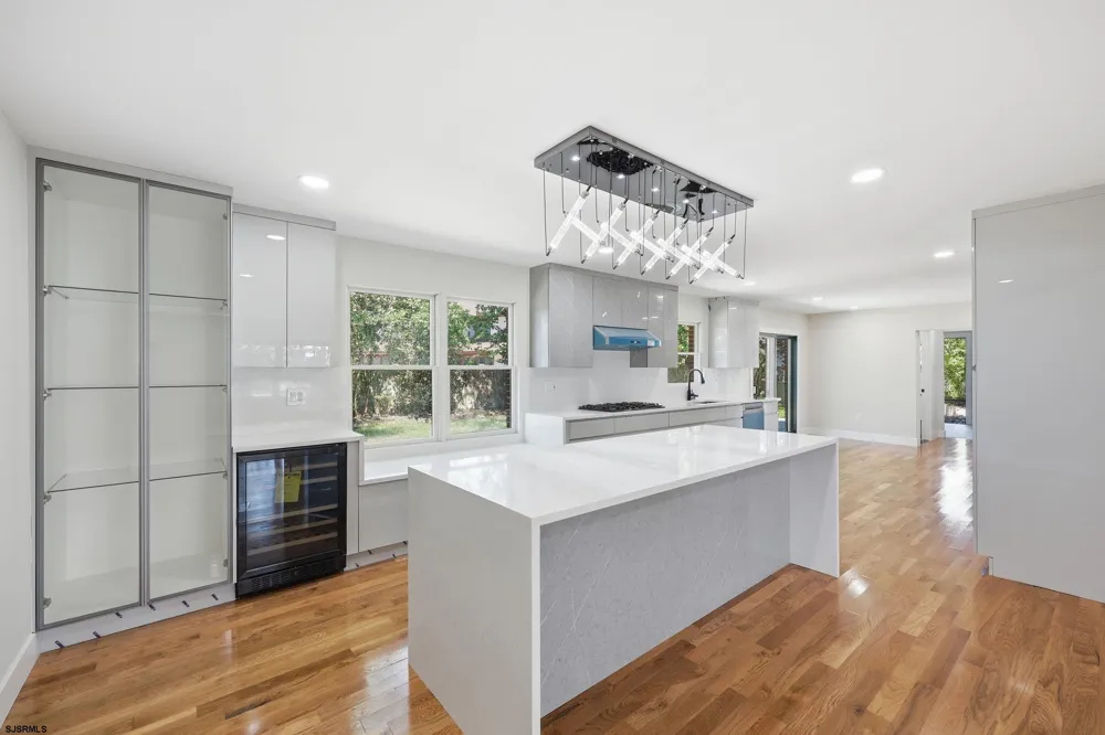 611 N LAFAYETTE Ave Ventnor Heights, NJ 08406