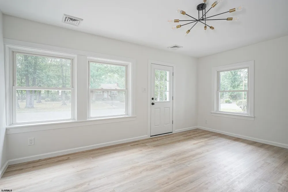 123 12th Street Absecon, NJ 08201