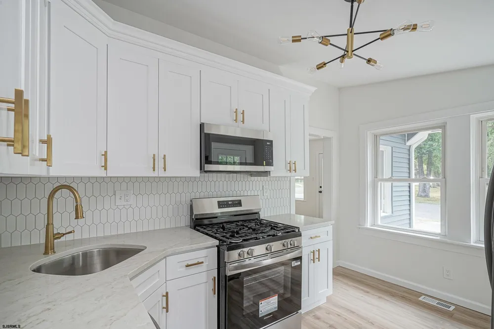 123 12th Street Absecon, NJ 08201