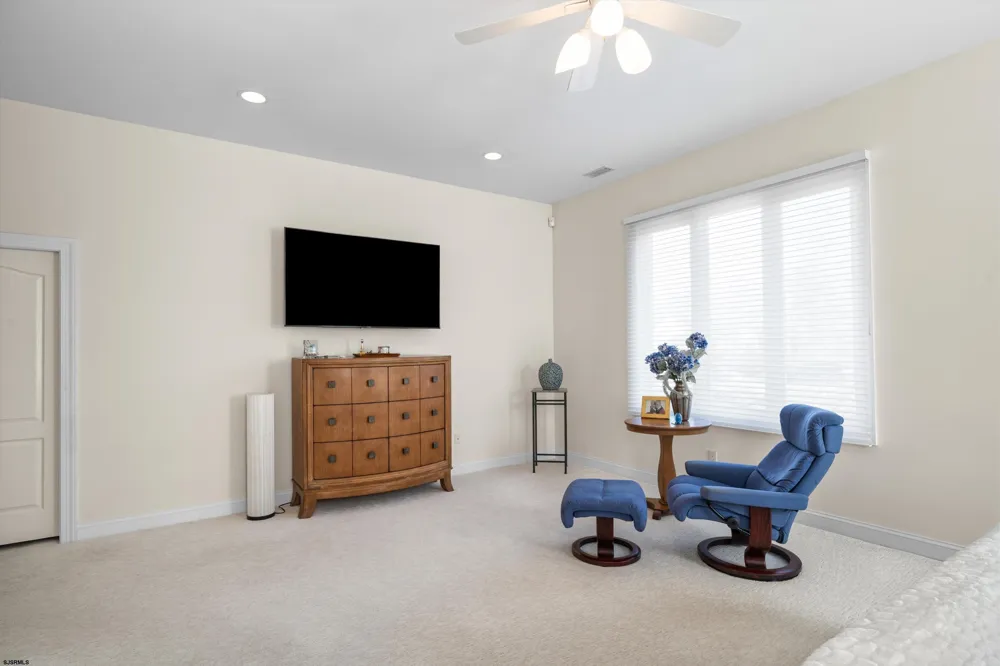 14 Caledonia Dr Seaville, NJ 08230