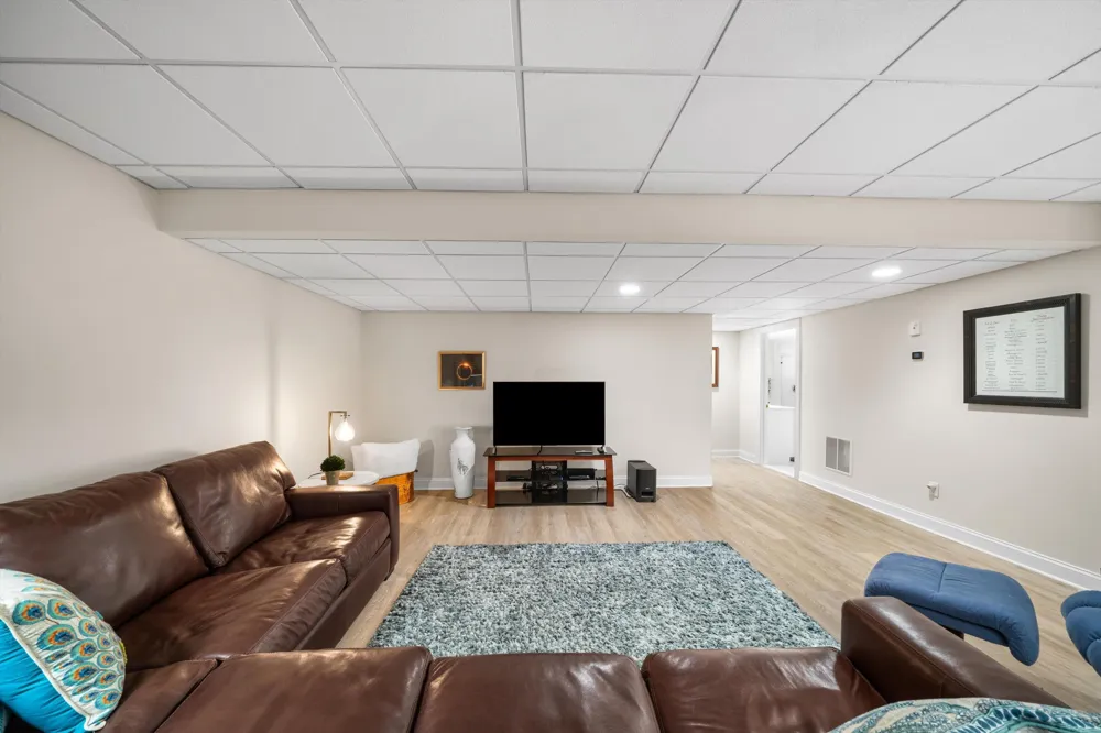 14 Caledonia Dr Seaville, NJ 08230