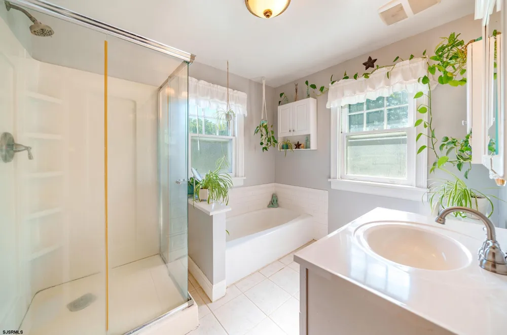 121 Reading Tuckahoe, NJ 08270