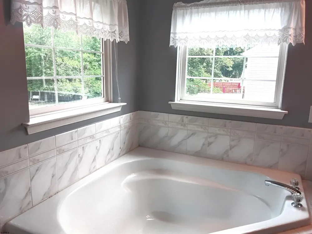 810 TIMBER BROOK DRIVE Vineland, NJ 08360