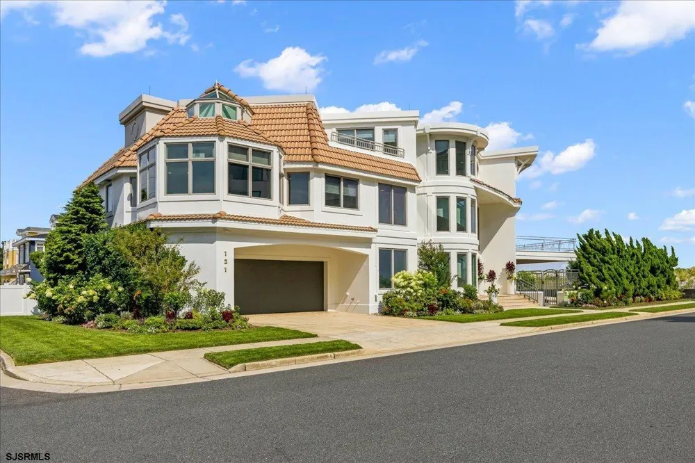 121 S 17th Ave Longport, NJ 08403