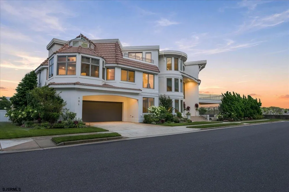 121 S 17th Ave Longport, NJ 08403