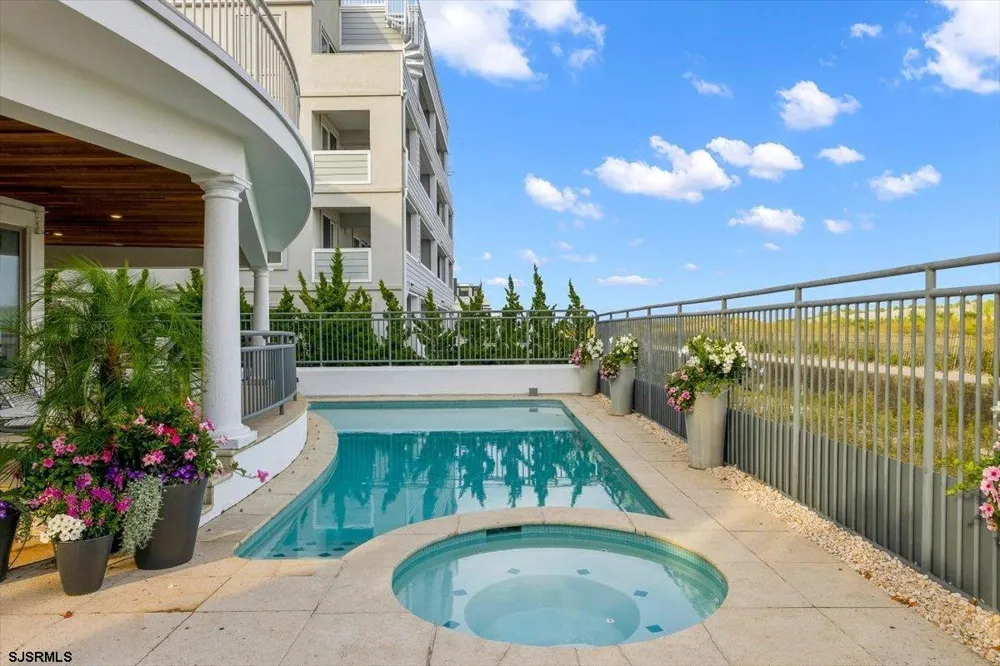 121 S 17th Ave Longport, NJ 08403