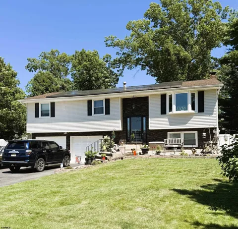 1629 Dolly Dr