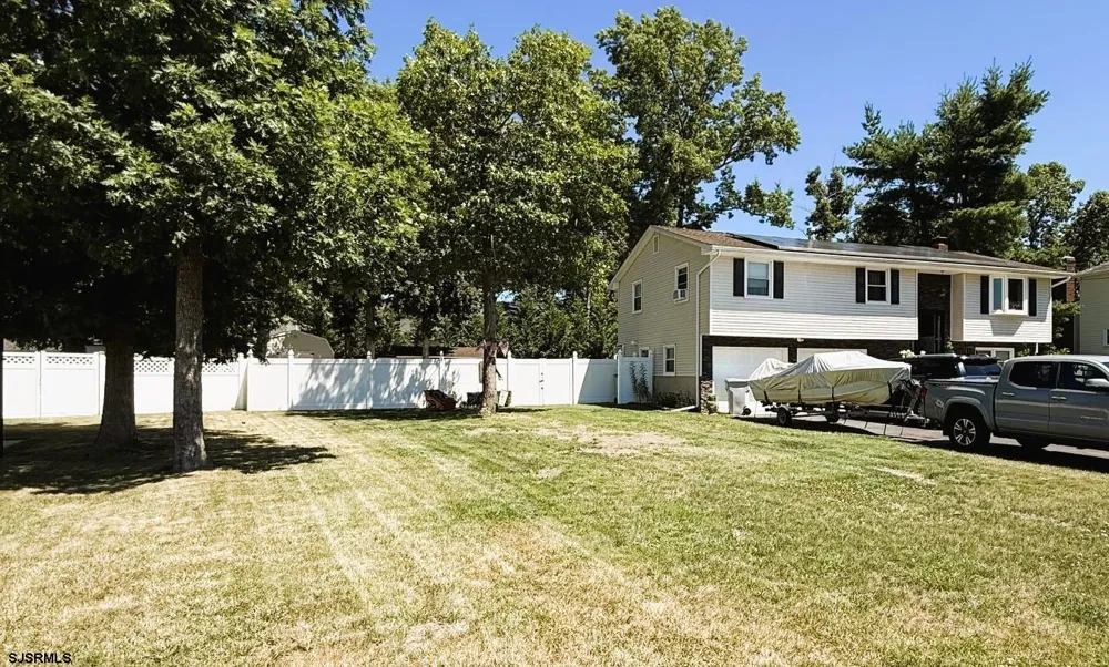 1629 Dolly Dr Vineland, NJ 08361