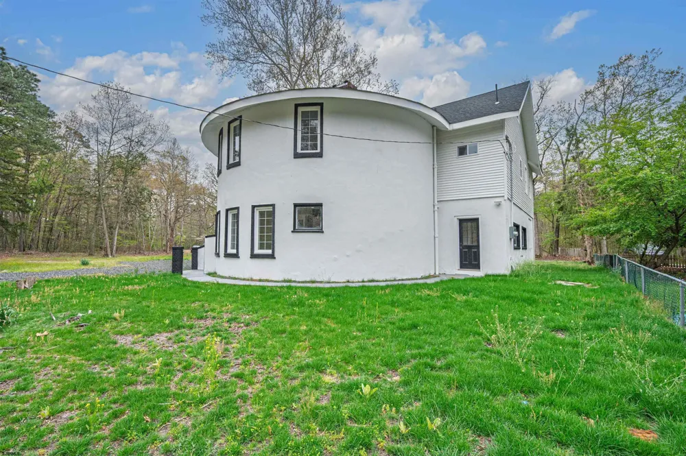 355 PENNY Hamilton Township, NJ 08205
