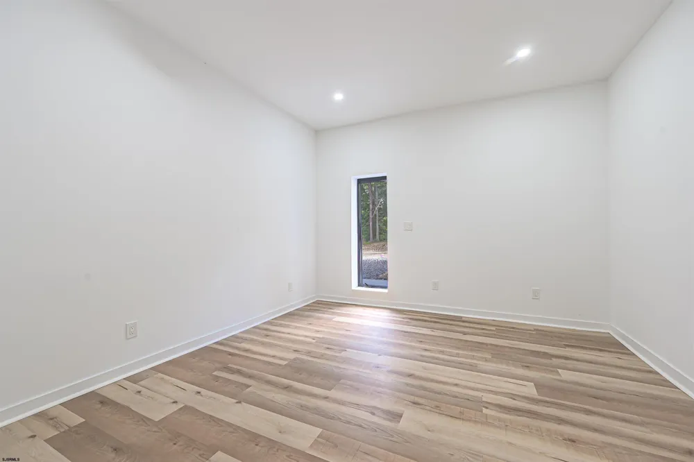 355 PENNY Hamilton Township, NJ 08205