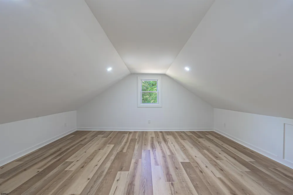 355 PENNY Hamilton Township, NJ 08205