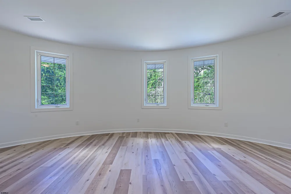 355 PENNY Hamilton Township, NJ 08205