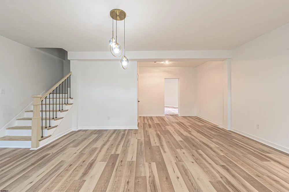 355 PENNY Hamilton Township, NJ 08205