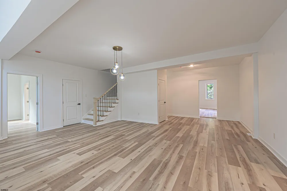 355 PENNY Hamilton Township, NJ 08205