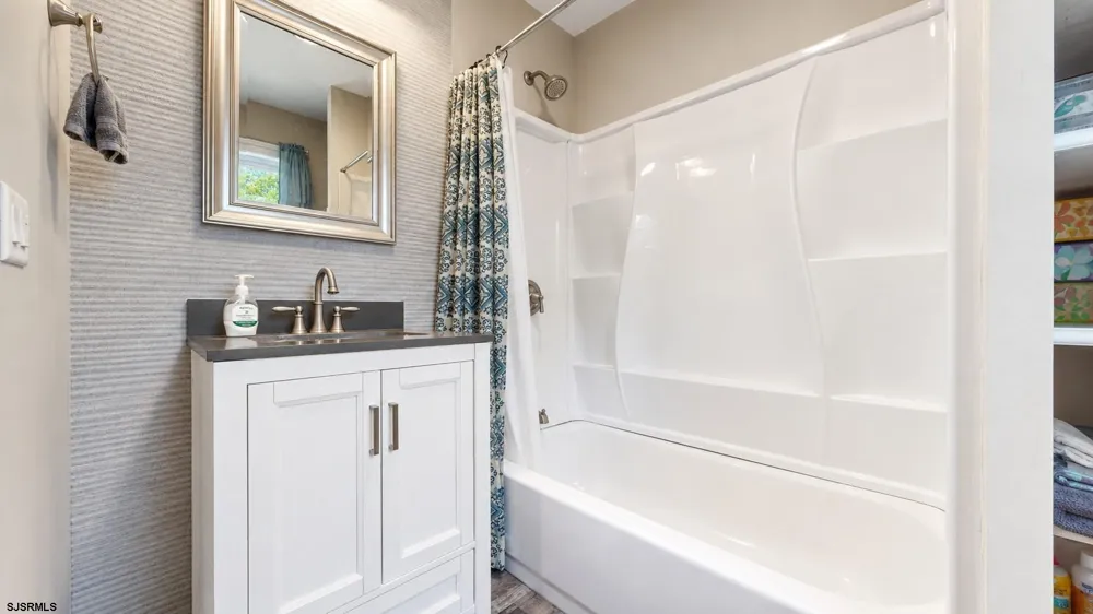 576 Park Road Mays Landing, NJ 08330
