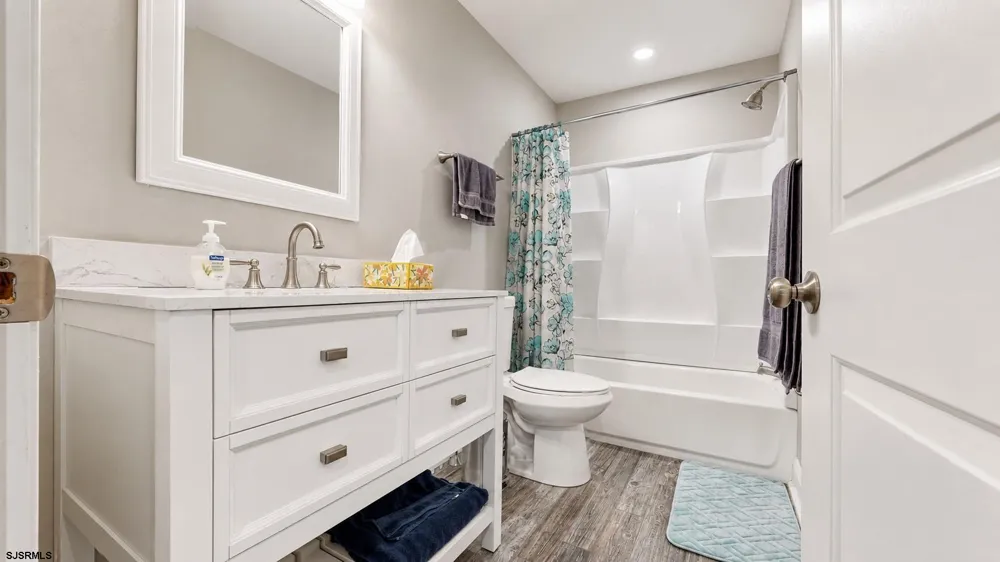 576 Park Road Mays Landing, NJ 08330