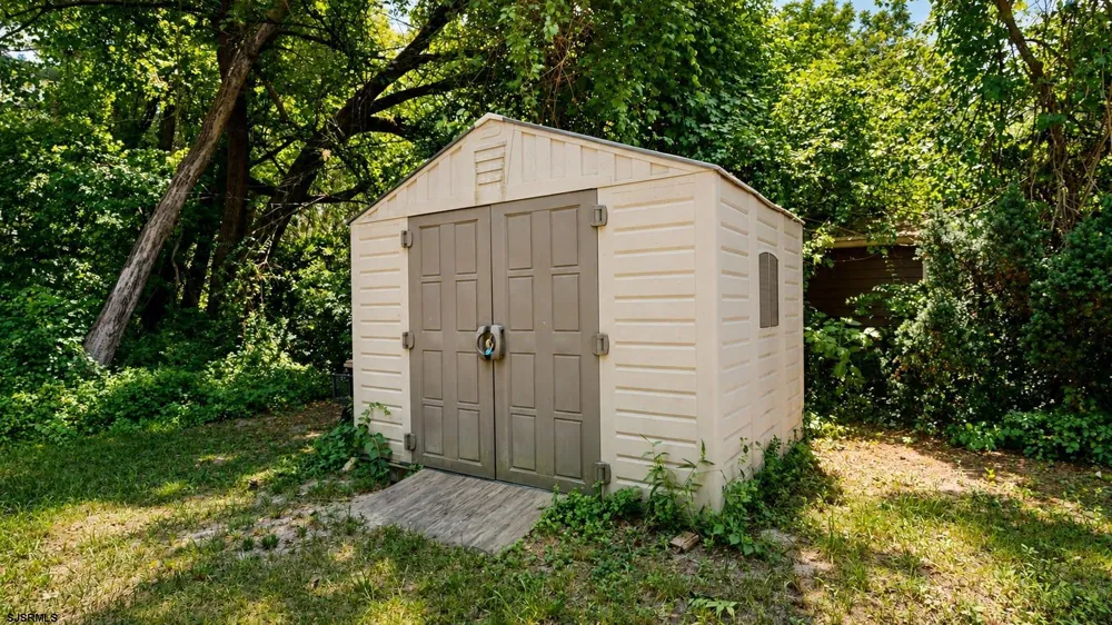 576 Park Road Mays Landing, NJ 08330