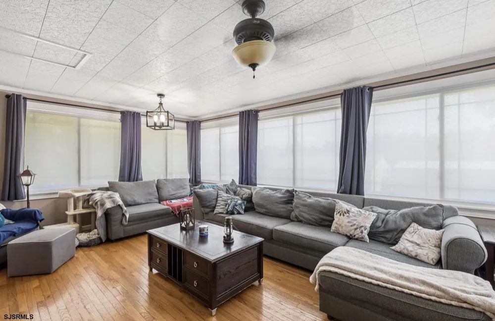 370 Pine Road Hammonton, NJ 08037