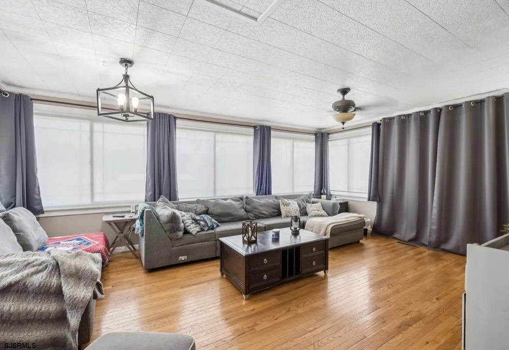 370 Pine Road Hammonton, NJ 08037