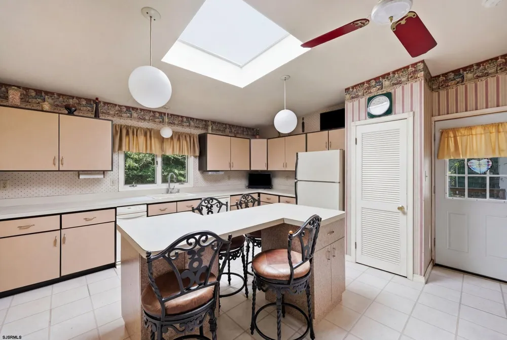 1001 Walnut Ave Northfield, NJ 08225